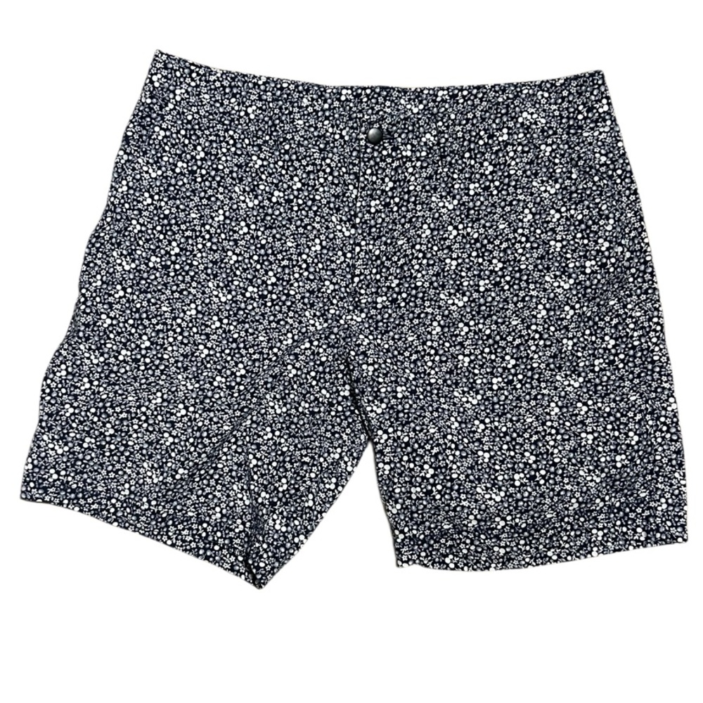 Lululemon Commission Floral Short Size 38